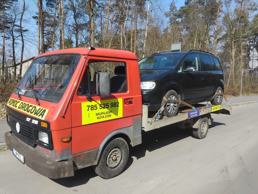 Laweta z numerem telefonu: 785 525 982. Złomowanie aut Lublin i okolice